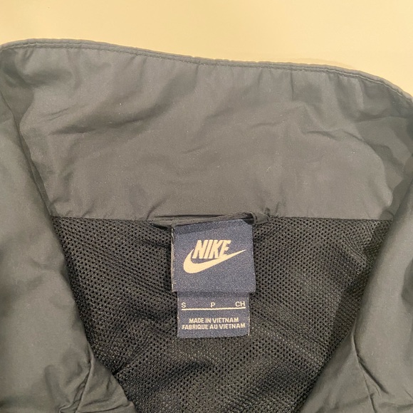 Nike windbreaker - Picture 3 of 4